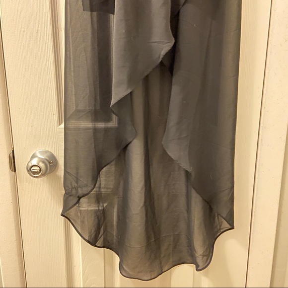 H & M high low skirt (Sz 6) in excellent condition - Picture 3 of 4